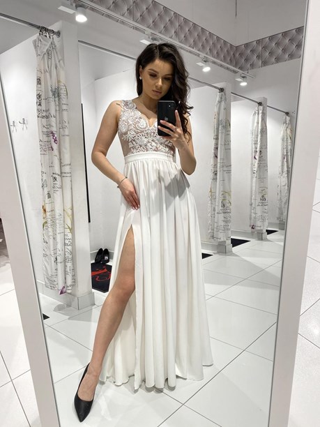 Sukienka długa grube ramiączka koronka beż/biel