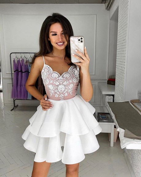 Sukienka krótka dwie falbany pianka biel/brąz