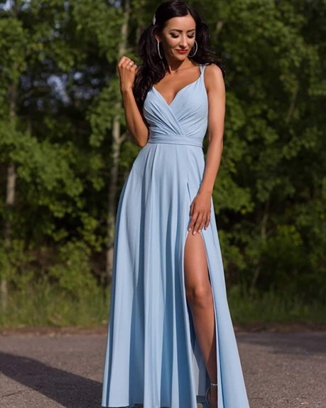 Sukienka długa na ramiączkach gładka błękit