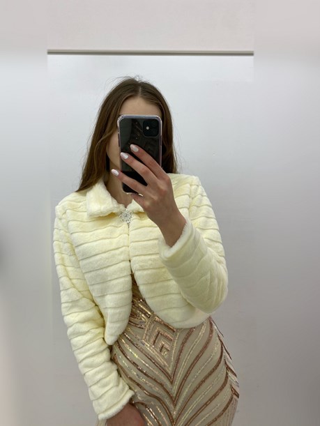 Bolerko futerko broszka ecru