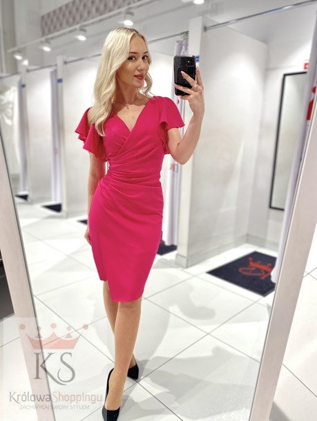 Sukienka krótka dopasowana falbana rękaw magenta