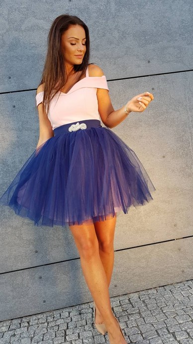 Sukienka krótka opadające ramiona róż/granat