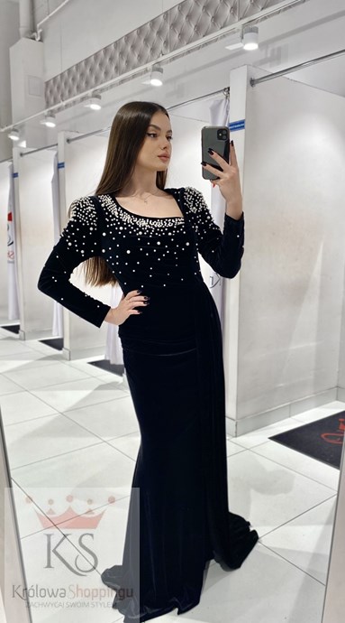 Sukienka długa rękaw perełki welur czerń