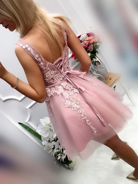 Sukienka krótka koronka wiązanie wrzos