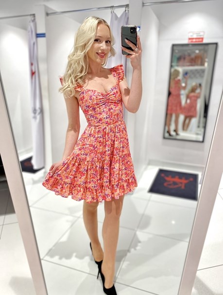 Sukienka krótka falbana kwiaty pomarańcz/fiolet