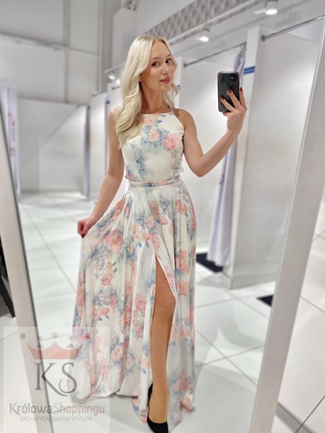 Sukienka długa różowe kwiaty krzyż plecy