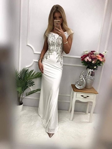 Sukienka długa dopasowana cekiny biały