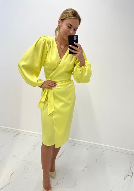 Sukienka midi rękaw wiązanie atłas cytryna