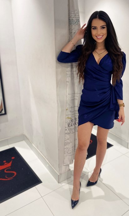 Sukienka krótka dwa rękawy połysk granat