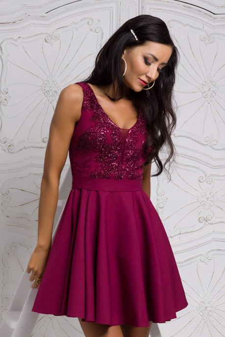 Sukienka krótka dekolt siateczka bordo