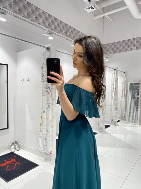 Sukienka długa  falbana materiał szyfon zielony