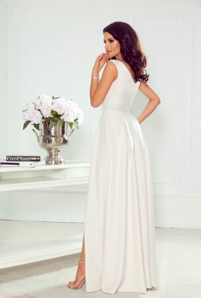 Sukienka długa dekolt zakładany rozcięcie biały