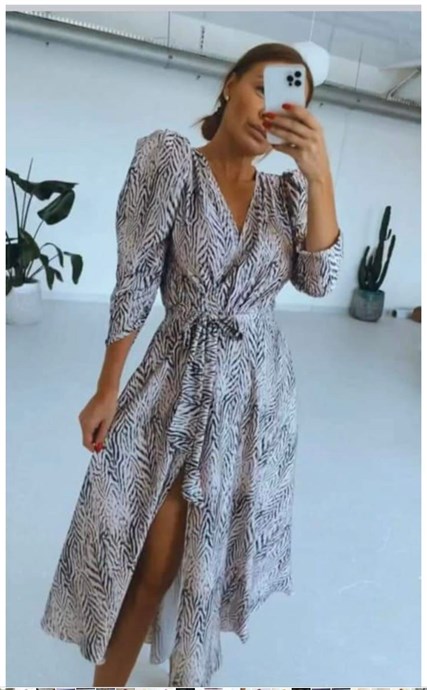 Sukienka midi koszulowa długi rękaw motyw beż