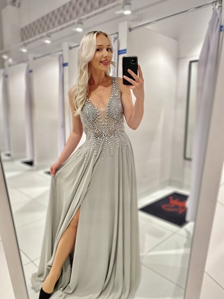 Sukienka długa zdobiona góra szary