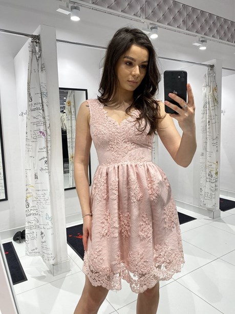 Sukienka krótka koronkowa ramiączka róż