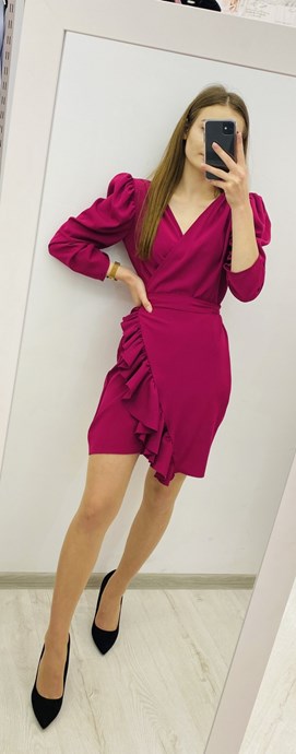 Sukienka krótka długi rękaw falbana pas bordo