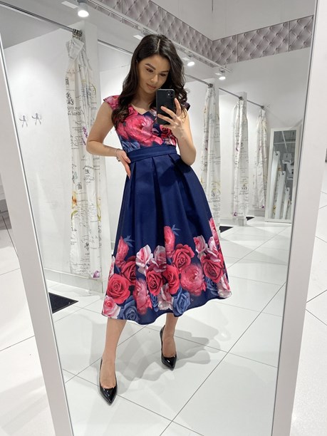 Sukienka midi rozkloszowana kwiaty granat