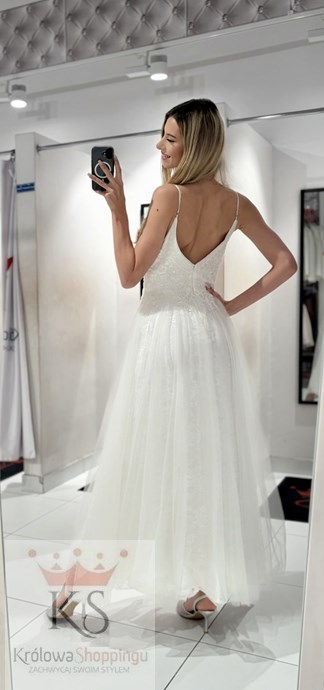 Sukienka długa ramiączka zdobienia koronka biel