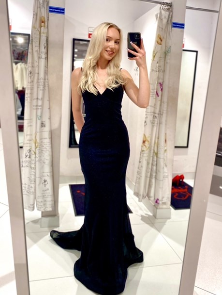 Sukienka długa ramiączka błysk tren czerń