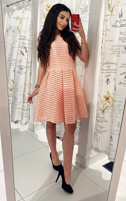 Sukienka krótka siateczka kokarda tył róż