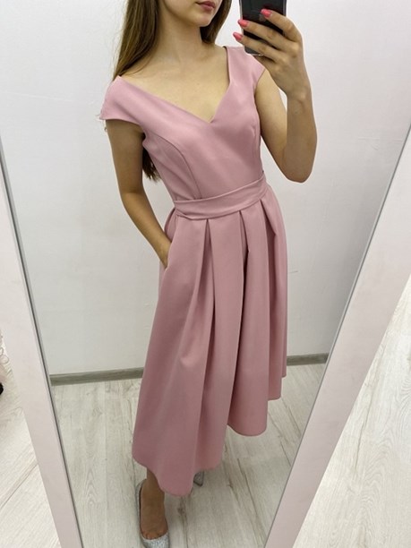 Sukienka midi z paskiem wrzos