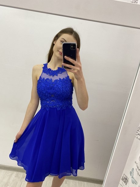 Sukienka krótka zdobione plecy chaber