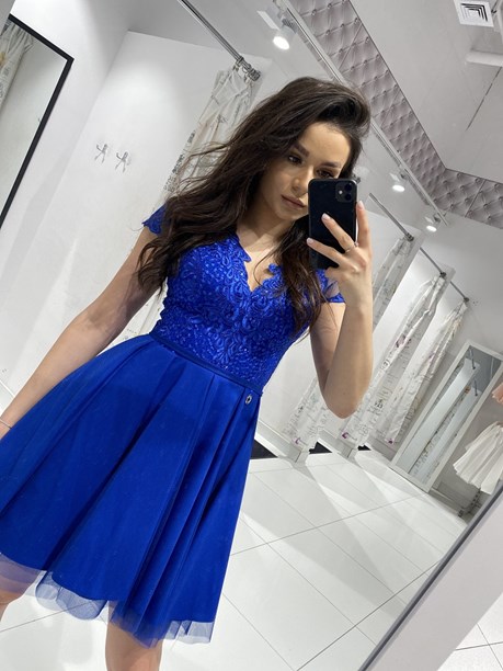 Sukienka krótka koronka rękawek chaber