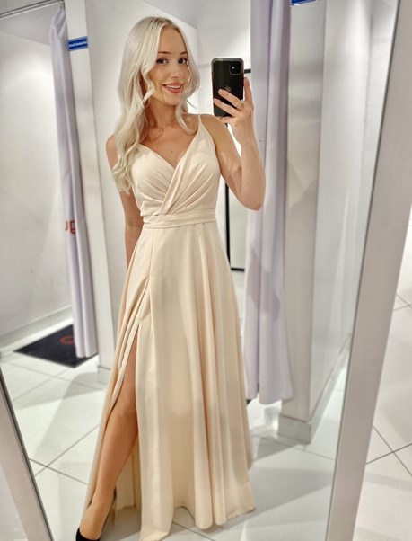 Sukienka długa na ramiączkach gładka wanilia