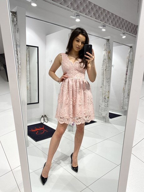 Sukienka krótka koronkowa ramiączka róż