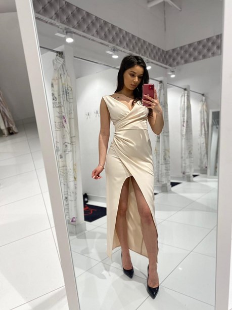 Sukienka długa dwa ramiona zakładana ecru