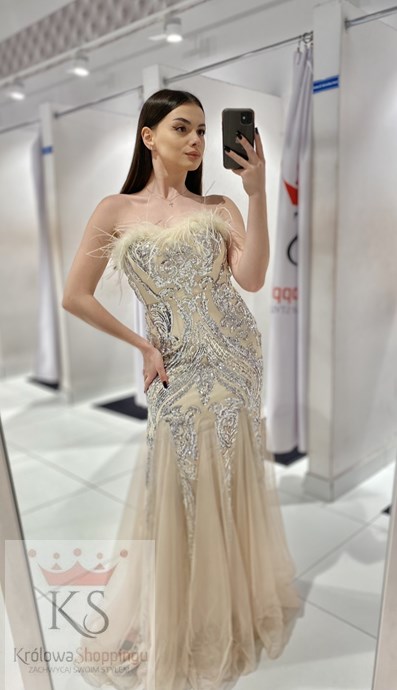 Sukienka długa rybka cekiny pióra szampan