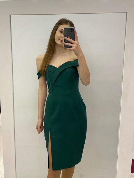 Sukienka krótka opadające ramiona zieleń