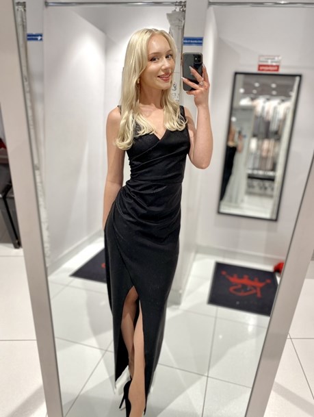 Sukienka długa grube ramiączka błyszcząca czerń