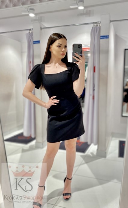 Sukienka krótka rękawek prosty dekolt czerń