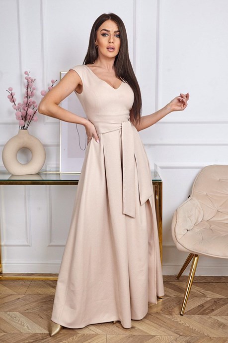 Sukienka długa pas rozcięcie błyszcząca beż