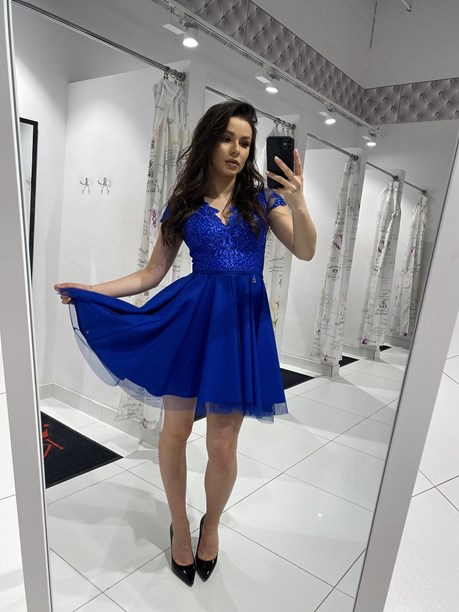 Sukienka krótka koronka rękawek chaber