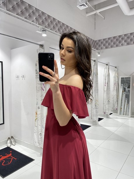 Sukienka długa  falbana materiał szyfon bordo