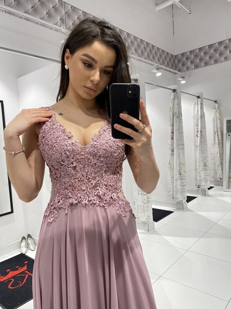 Sukienka długa siateczka tył wrzos