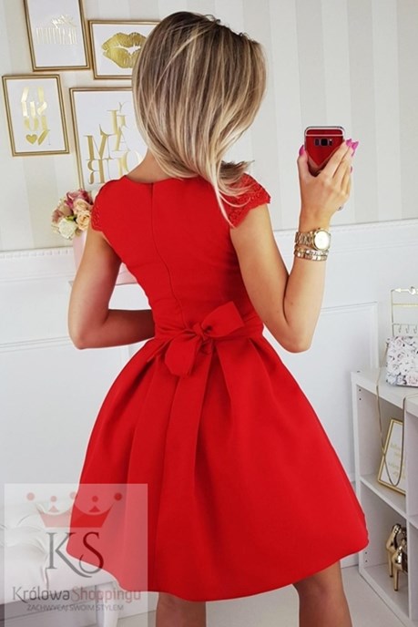 Sukienka krótka krótki rękawek dekolt czerwony