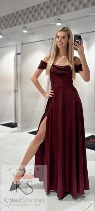 Sukienka długa opadający rękaw połysk bordo