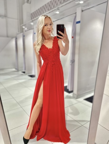 Sukienka długa szerokie ramiączka czerwony