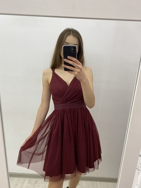 Sukienka krótka ramiączka pas tiul brokat bordo