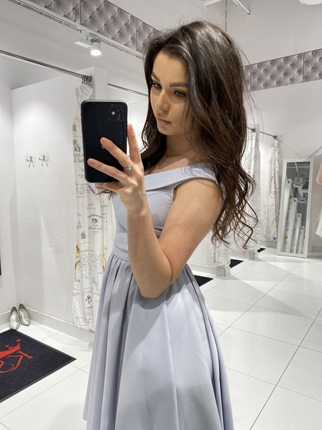 Sukienka krótka asymetryczna zakład. dekolt szary