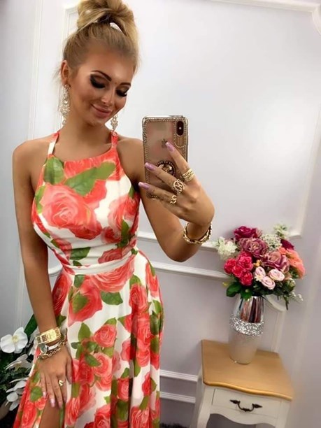 Sukienka długa czerwone kwiaty biała