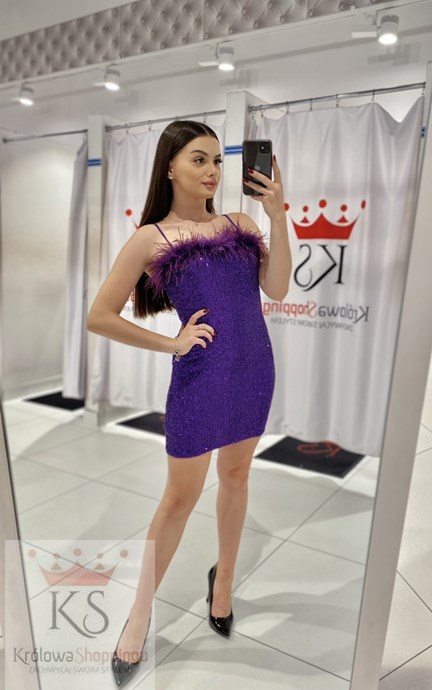 Sukienka krótka cekiny piórka fiolet