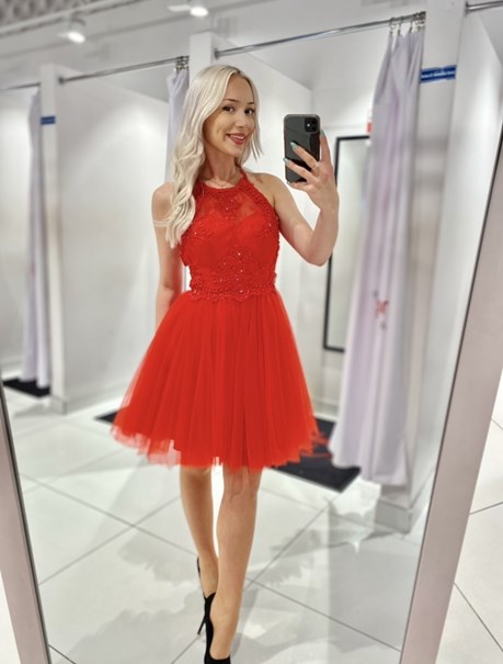 Sukienka krótka tiul zabudowany dekolt czerwony