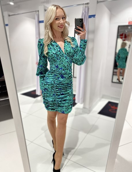 Sukienka krótka dekolt marszony dół listki zieleń