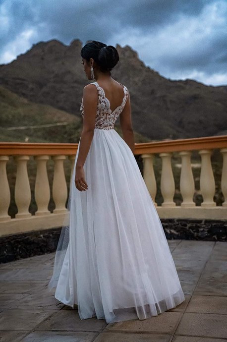 Sukienka długa tiul szerokie ramiączka brąz/biały