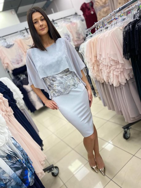 Sukienka maskująca wzór narzuta szary/srebro