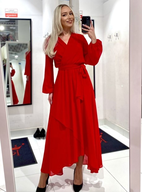 Sukienka długa rozcięcie długi rękaw czerwień